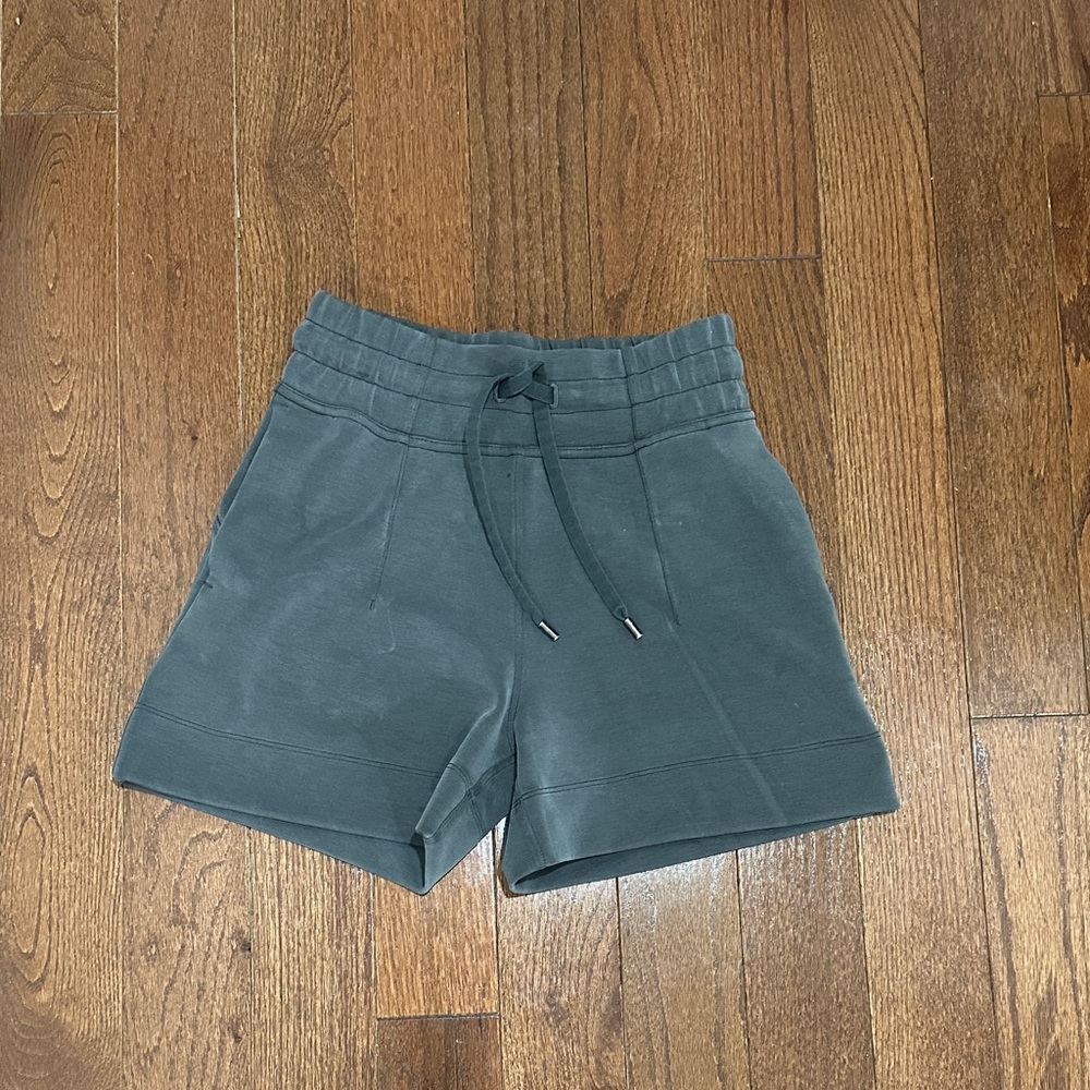 Lululemon dark grey sofstreme shorts size 2